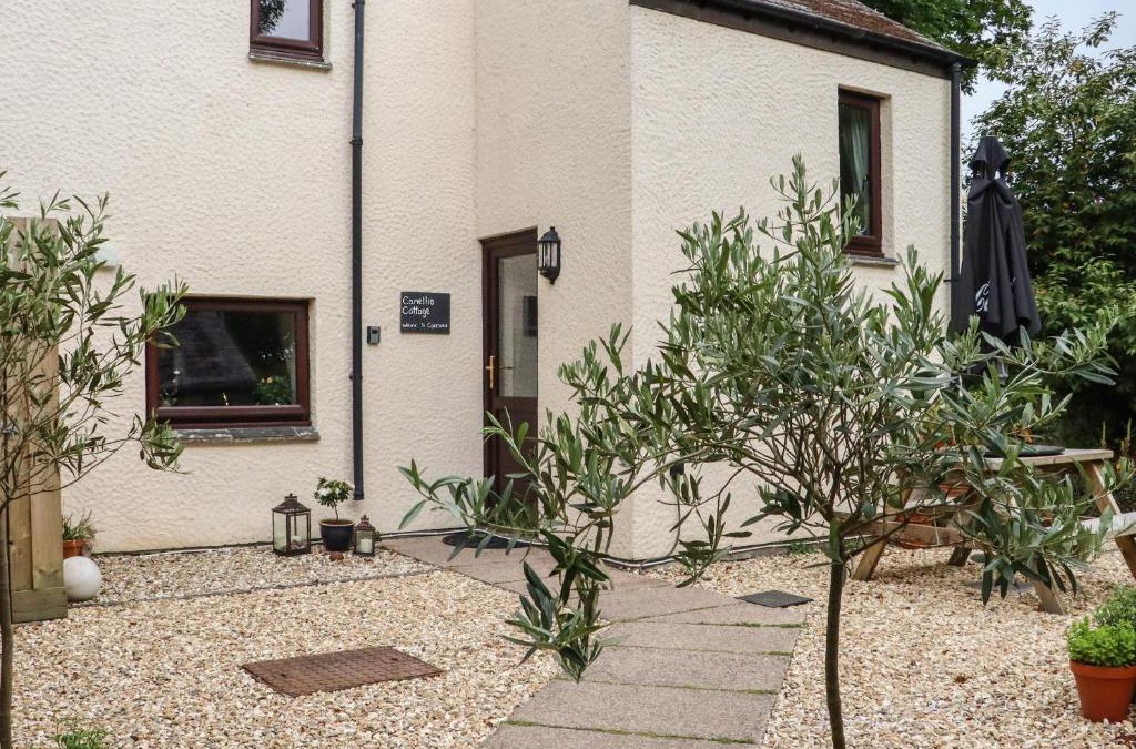 Lanlivery House | Camellia Cottage