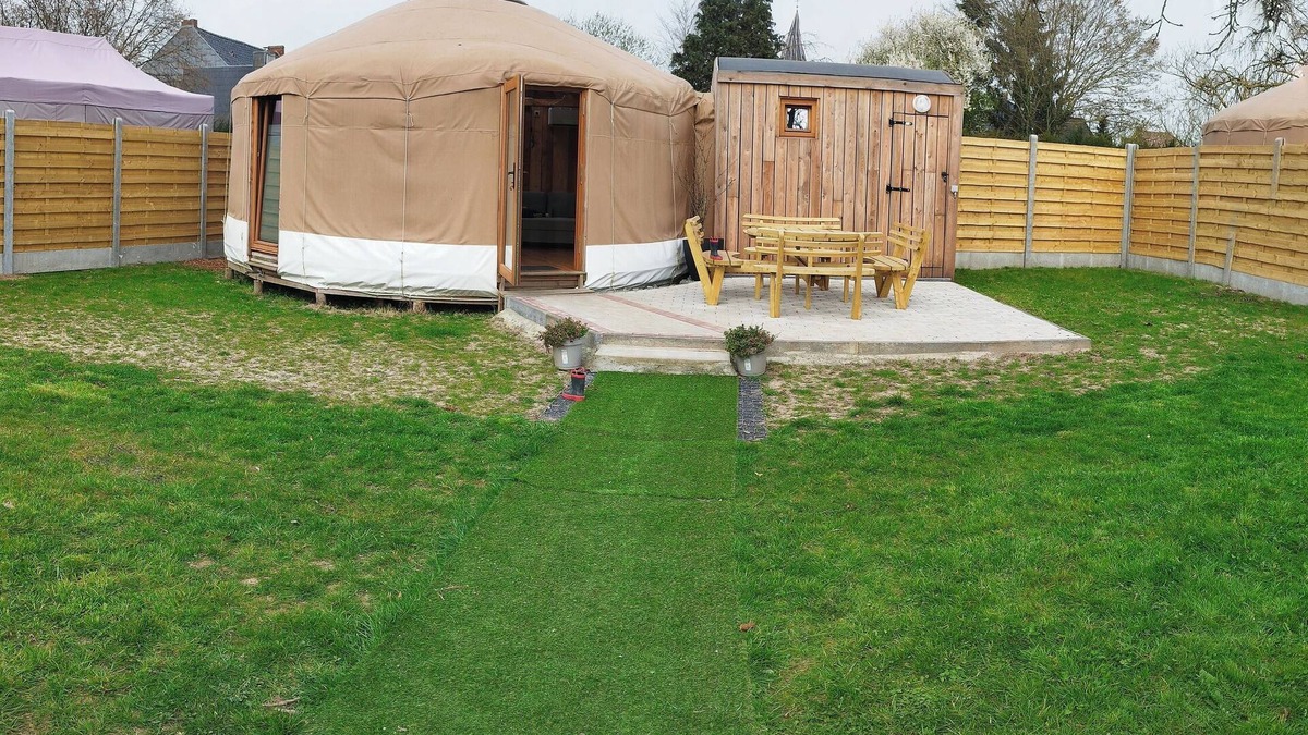 Brugelette Cabin | Camellia is a beautiful yurt 10 minutes walk from Pairi Daiza