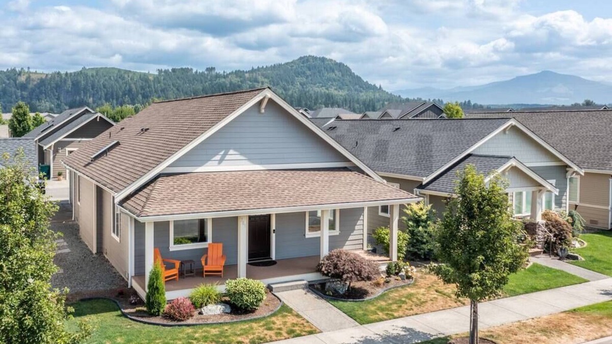 Enumclaw House | Camp Claw. Home for all your PNW adventures!