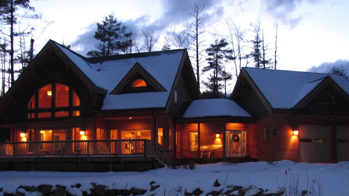 Bolton Landing House | CAMP DAVID in Bolton Landing, Immaculate, Dog-friendly Fire-pit Play-yard