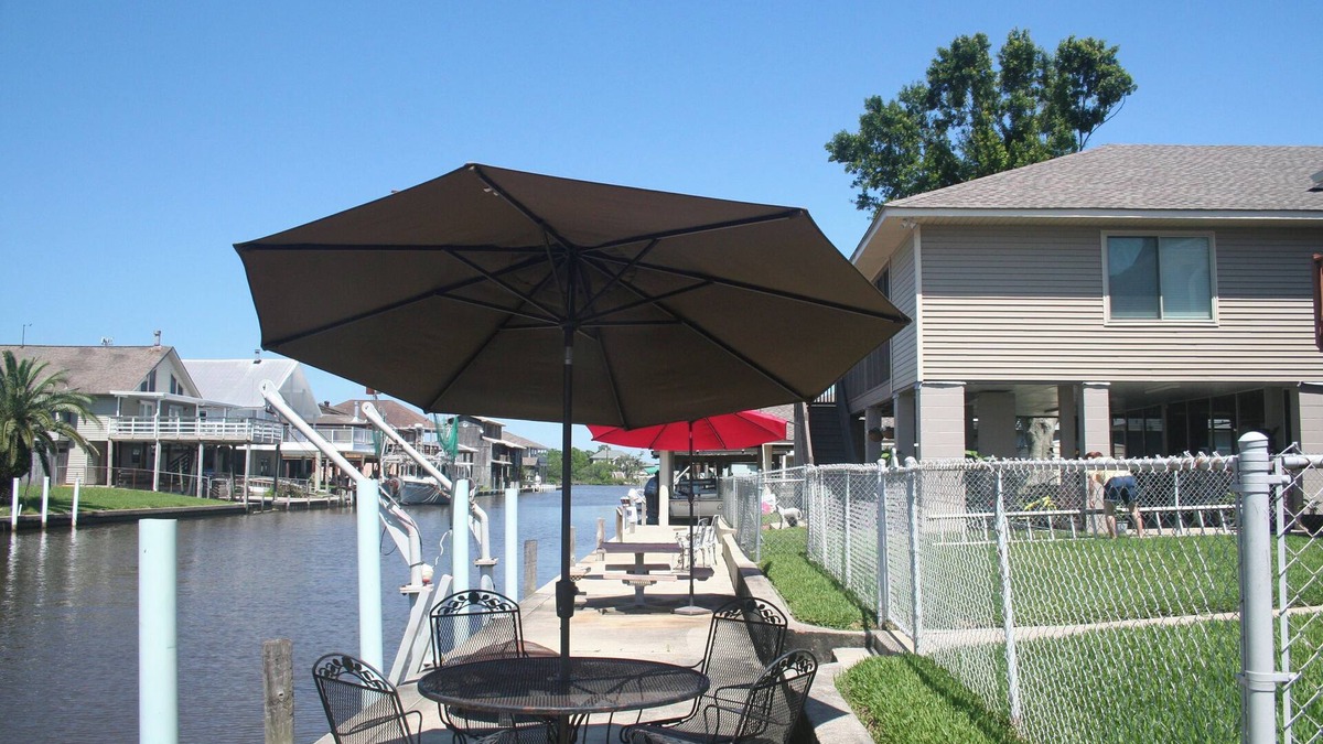 Barataria Apartment | Camp Gator #2