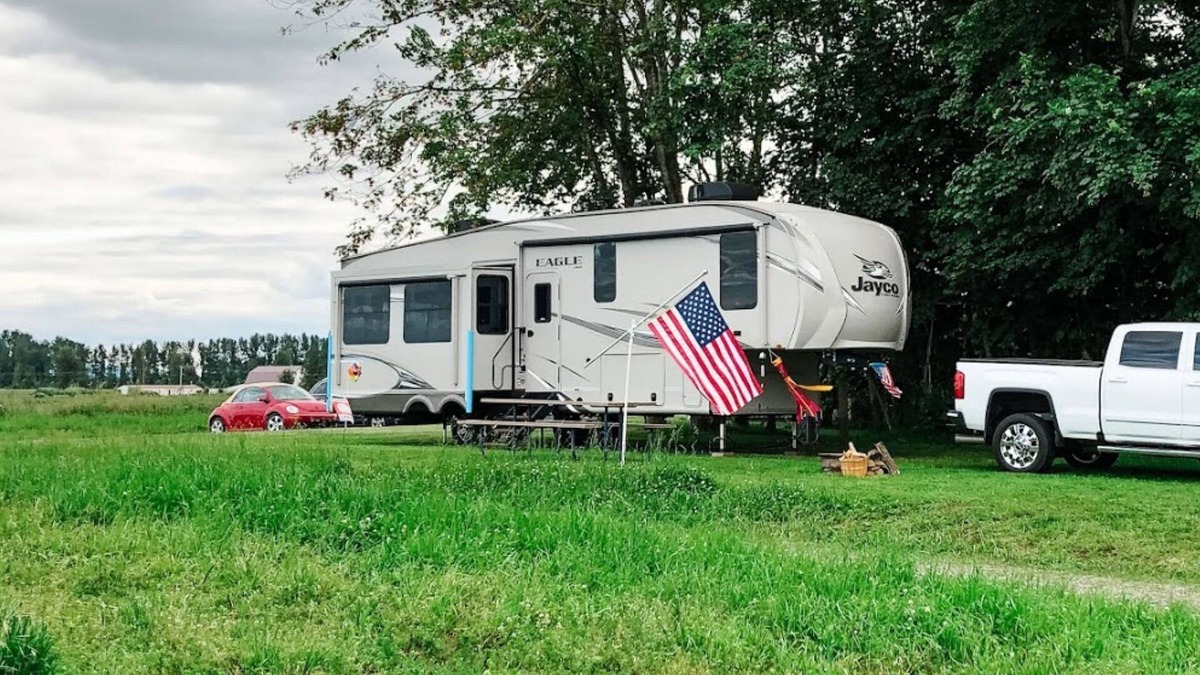 Lynden RV Rental | Camp in The Country From the Comforts of Your RV
