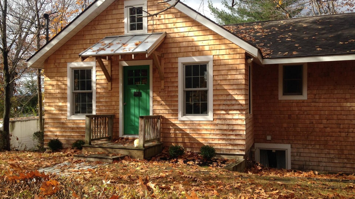 Niverville House | Camp Kinderhook Lake House