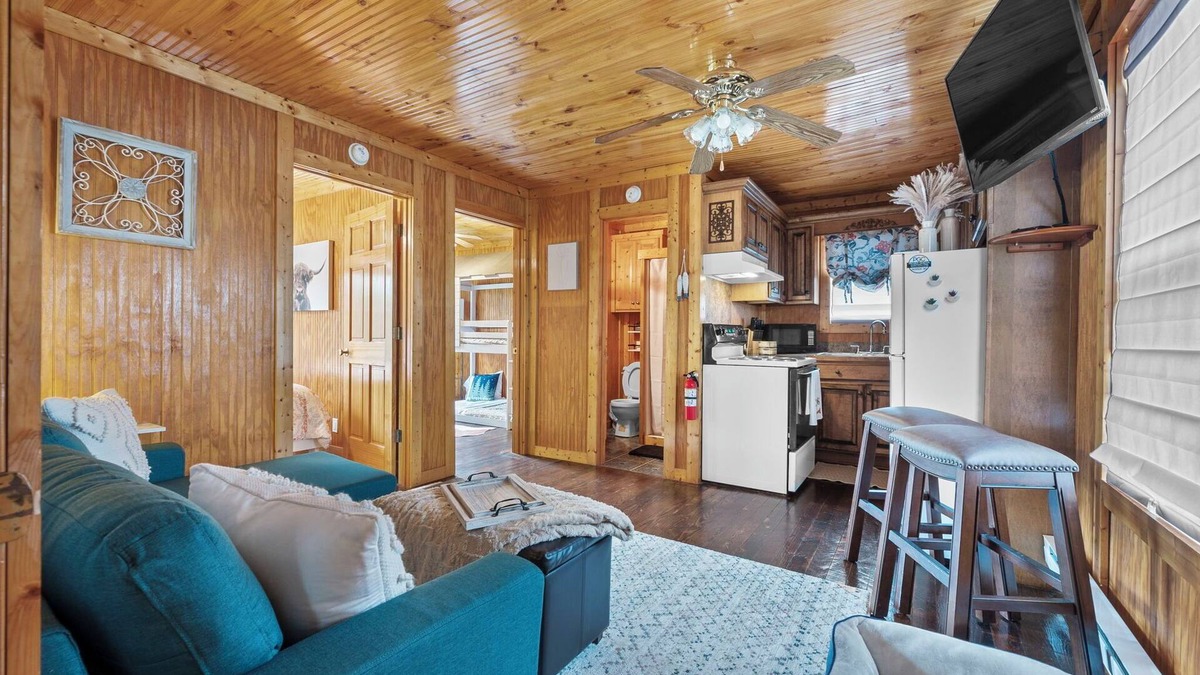 Wappapello Cabin | Camp Minnow Beach House