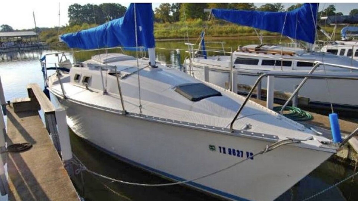 Volente Boat Rental | Camp on Lake Travis