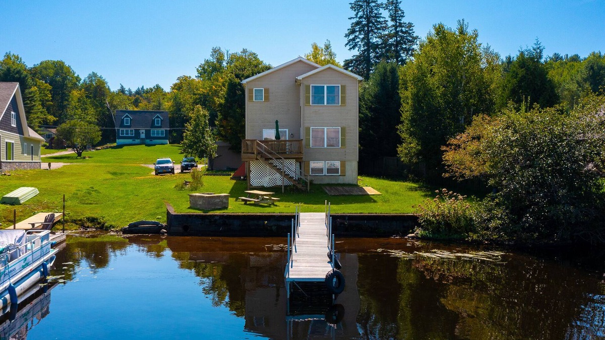 Tupper Lake House | Camp Sunshine on Lake Simond!