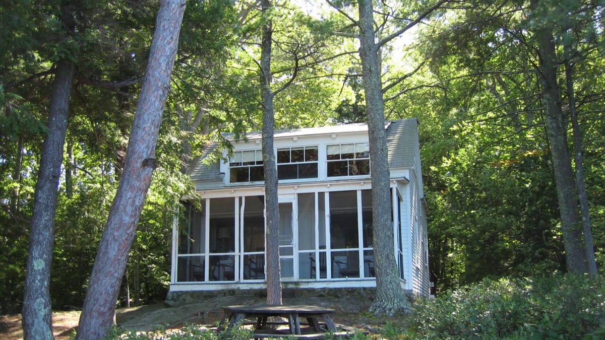 West Alton Cottage | Camp1 on Lake Winnipesaukee