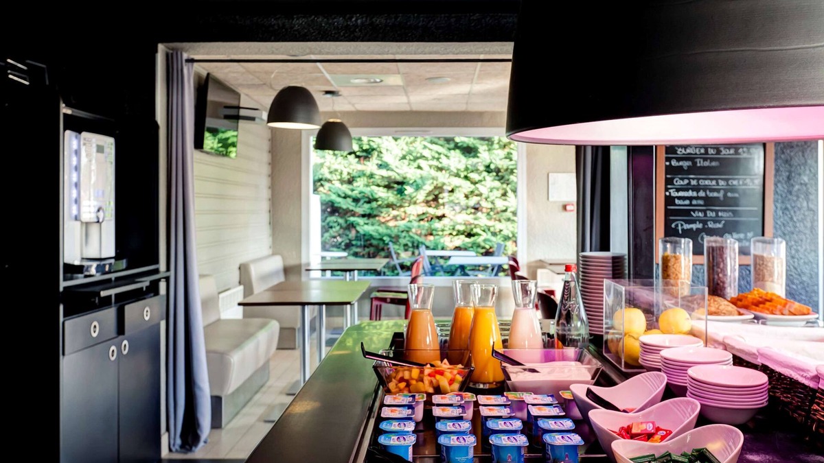 Corbeil-Essonnes Hotel | Campanile Evry Ouest - Corbeil Essonnes