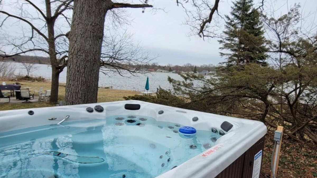 Alto Cottage | Campau Lake swim pool hot swim pool spa, game room