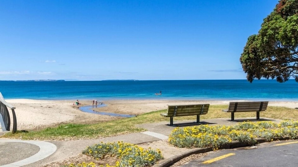 Campbells Bay House | Campbell's Bay Retreat - ground floor apartment