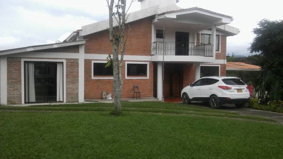 Alegrias House | CAMPESTRE APARTMENT IN PEREIRA