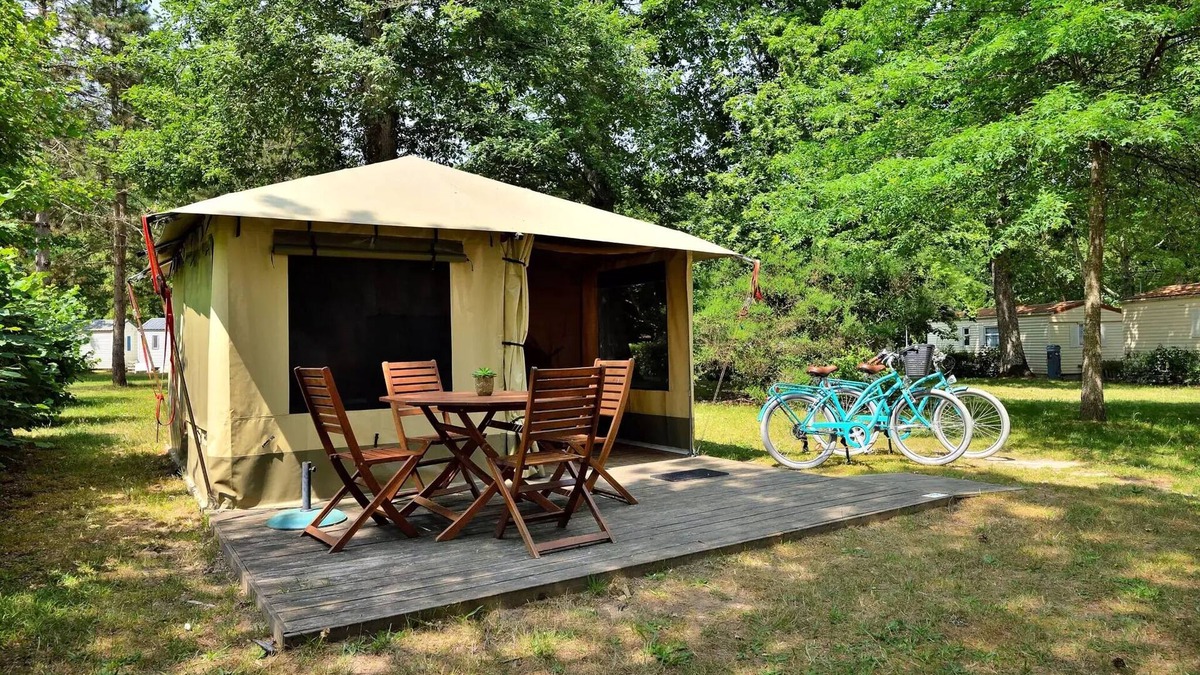 Combreux House | Camping Étang de la Vallée* - Nature Lodge 3 rooms 4 people Without sanitary facilities
