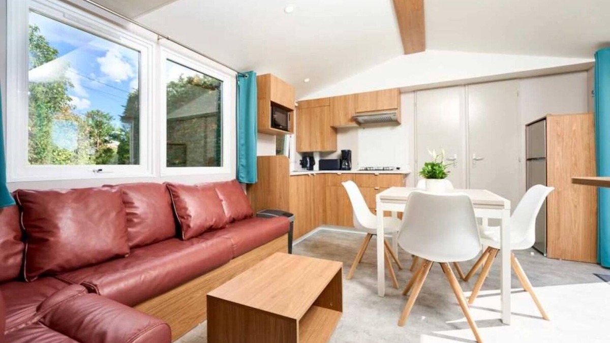 Malemort-du-Comtat House | Camping 3 étoiles - Piscine - efaehb