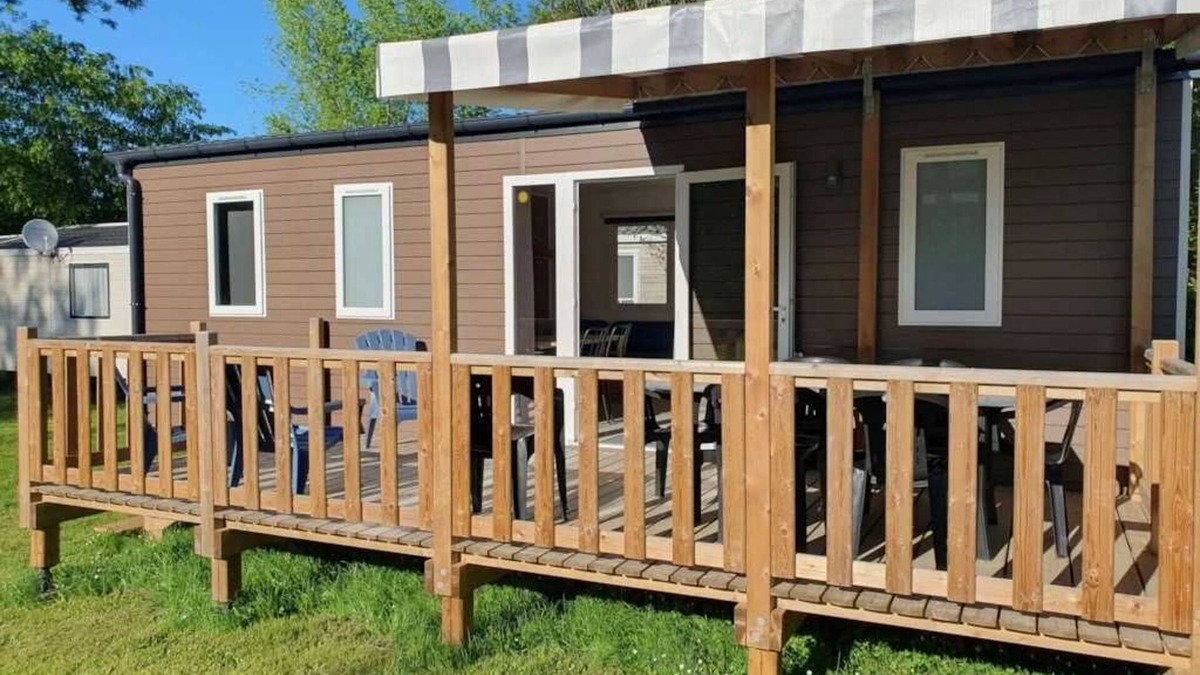 Montpon-Menesterol House | Camping 3 étoiles - Piscine - ccba0ah