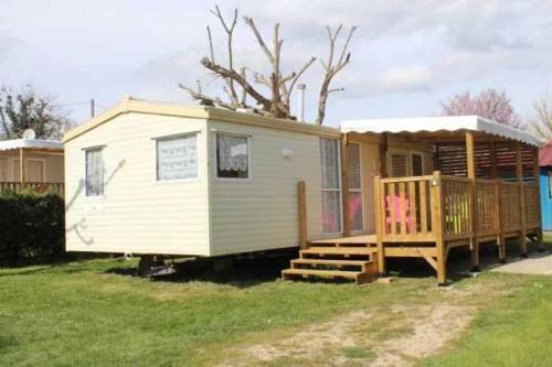 Casties-Labrande Other | Camping 3 étoiles - Piscine - eehgef