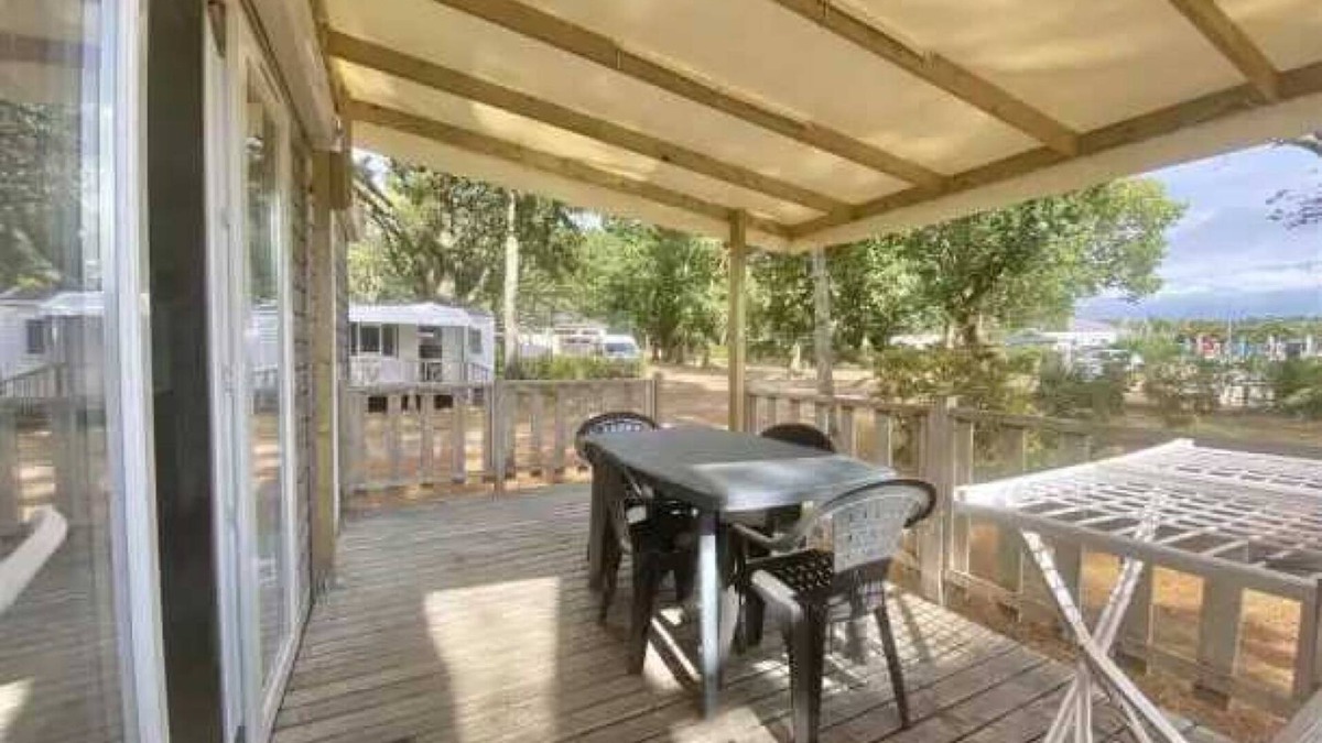 Guemene-Penfao House | Camping 3 étoiles - Piscine - eebeca