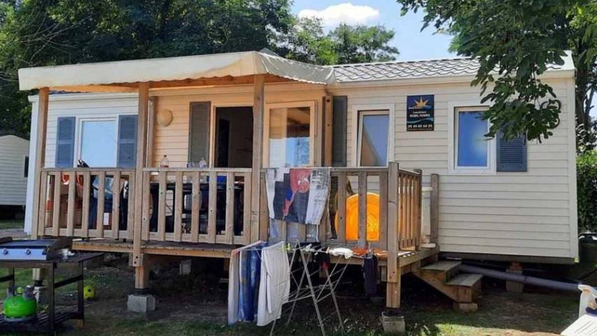 Argenton-Chateau House | Camping 3 étoiles - Piscine - ccbahic