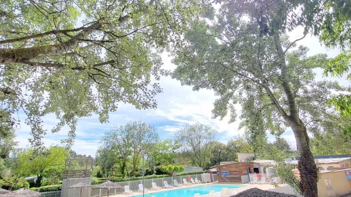 Mirepeisset House | Camping 3 étoiles - Piscine - efcdfc