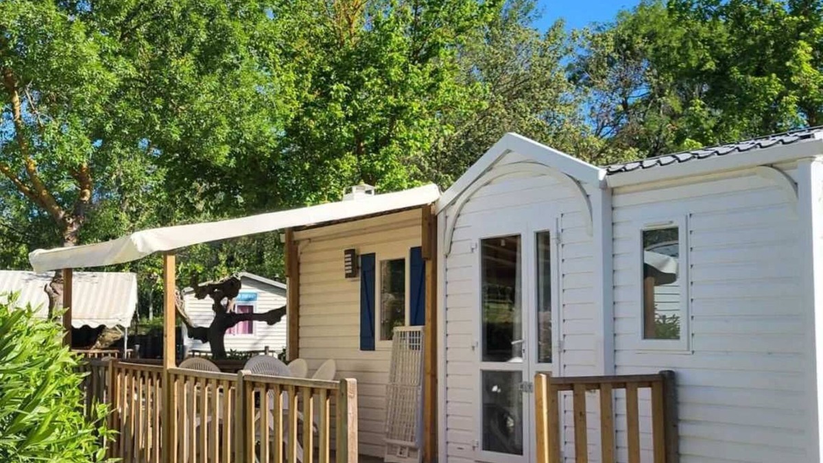 Mirepeisset House | Camping 3 étoiles - Piscine - efcdfe