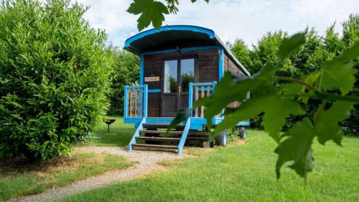 Chamberet House | Camping 3 étoiles - Piscine - eececd
