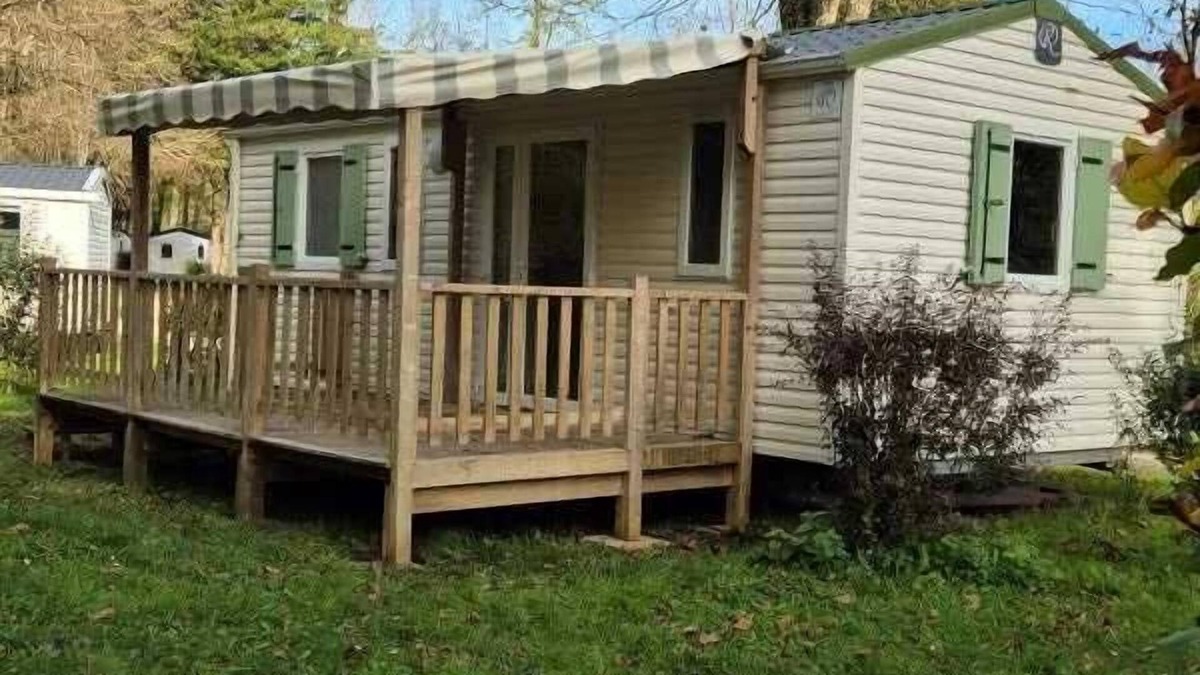 Le Change House | Camping 3 étoiles - Piscine - efbfaf
