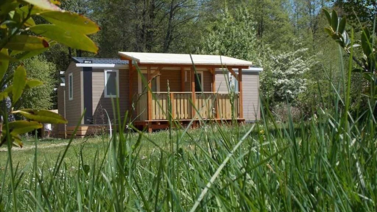 Corcieux House | Camping 3 étoiles - Piscine - ccbahaa