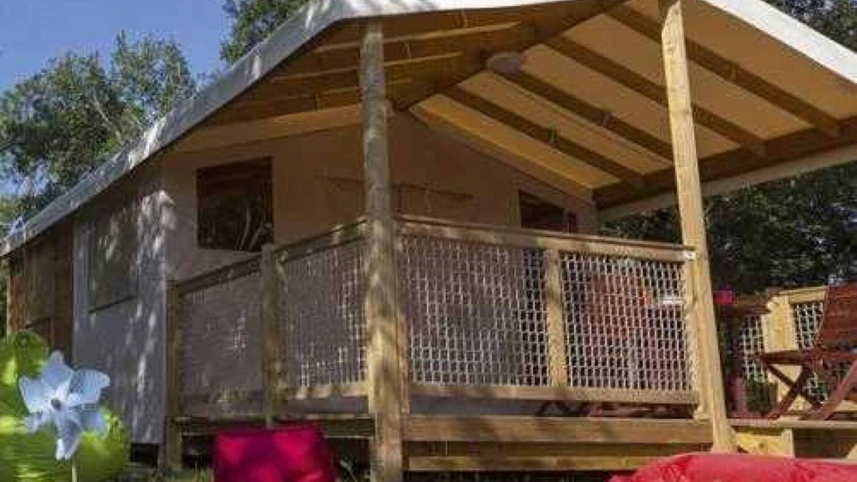 Corcieux House | Camping 3 étoiles - Piscine - ccbahac