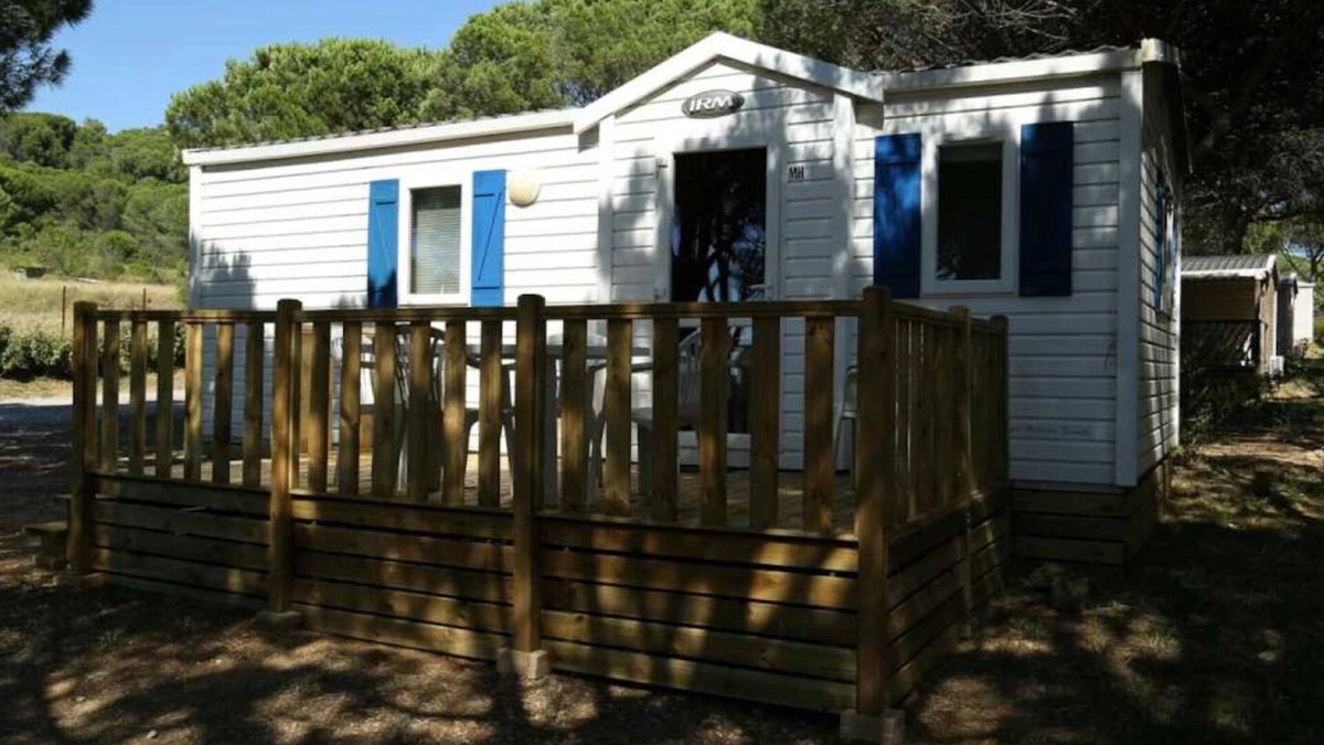 Bizanet House | Camping 3 étoiles - Piscine - ccbahed