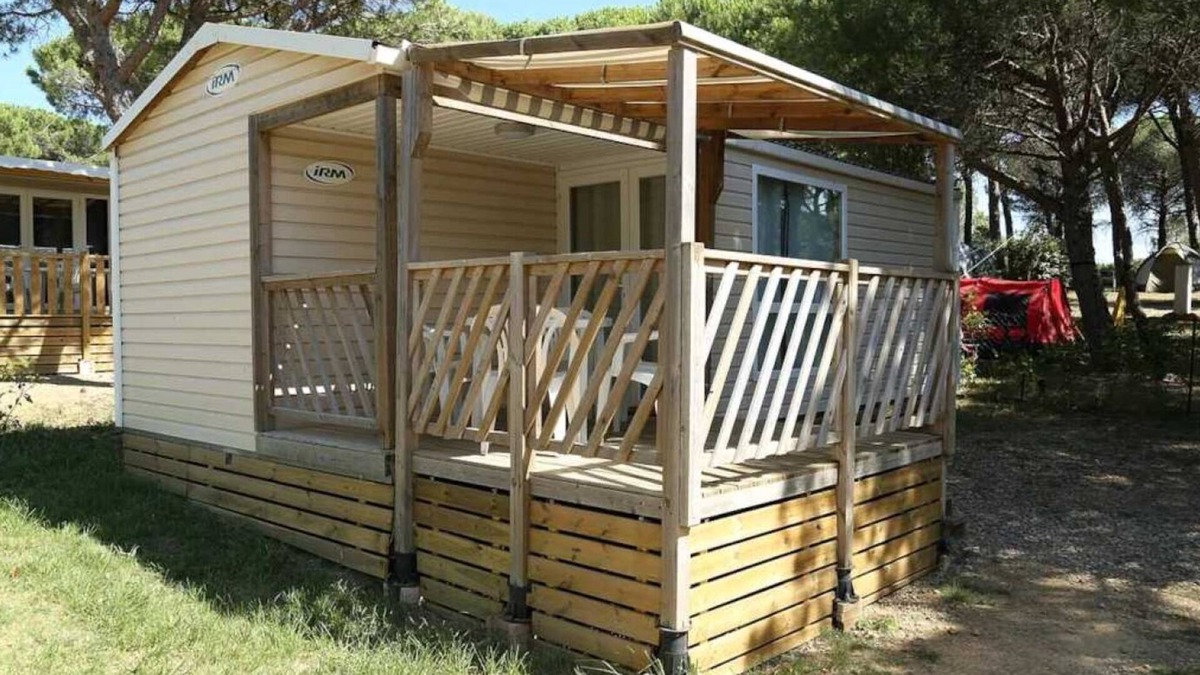 Bizanet House | Camping 3 étoiles - Piscine - ccbahef