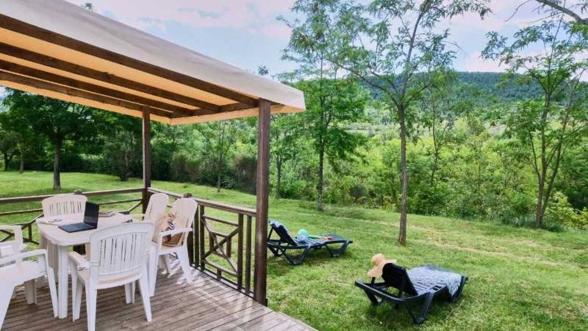 Lussas House | Camping 3 étoiles - Piscine - eeecdf