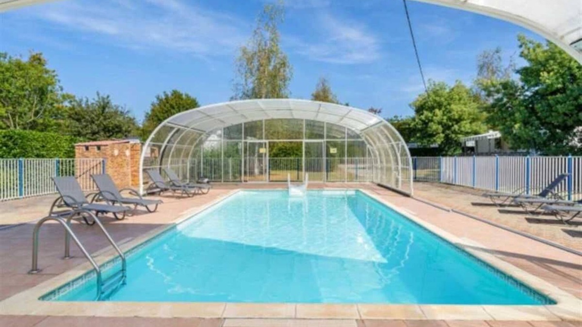Ambon House | Camping 3 étoiles - Piscine - ccbbchg