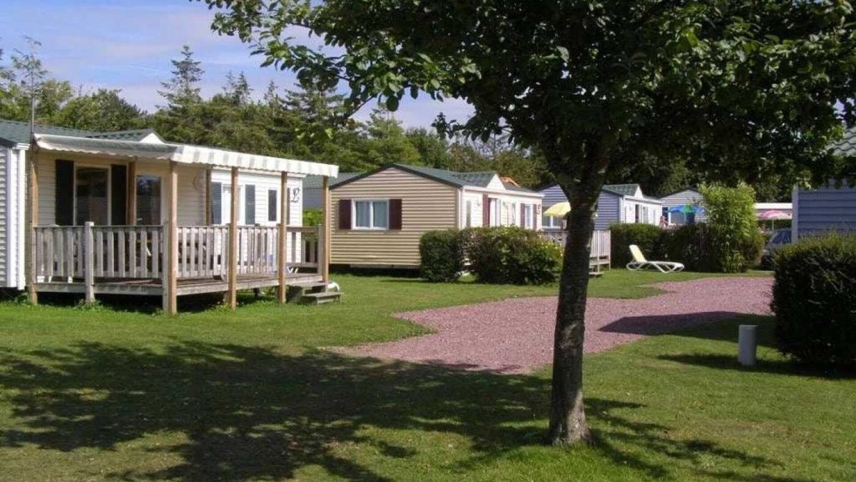 La Haye House | Camping 4 étoiles - Piscine - ccafgee