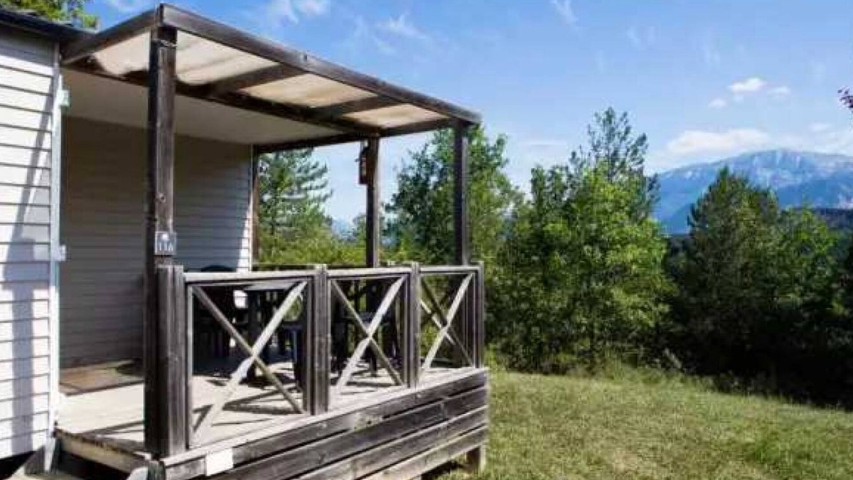 Recoubeau-Jansac House | Camping 4 étoiles - Parc aquatique - eebbab