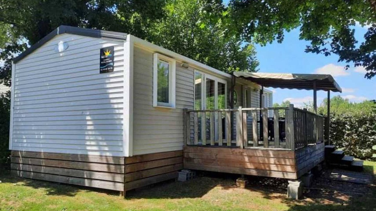 Secondigny House | Camping 4 étoiles - Piscine - ccbahhf
