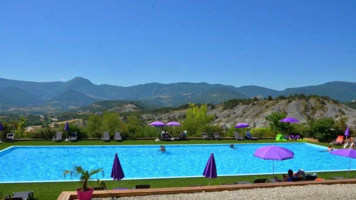 Rosans House | Camping 4 étoiles - Piscine - ccbacg0