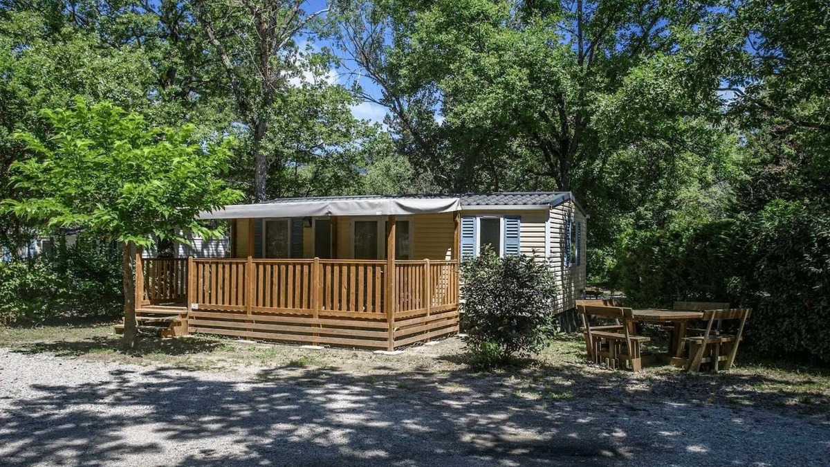 Die House | Camping 4 étoiles - Piscine - ccaifia