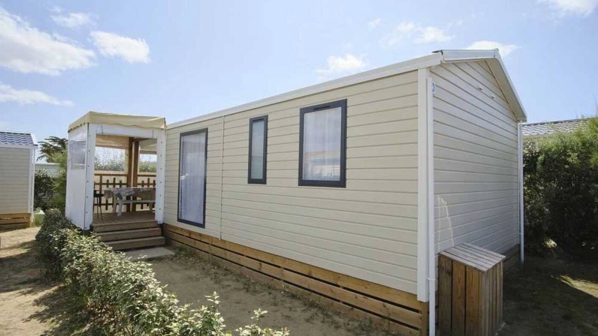 Bretignolles-sur-Mer House | Camping 5 étoiles - Parc aquatique - eeibhe