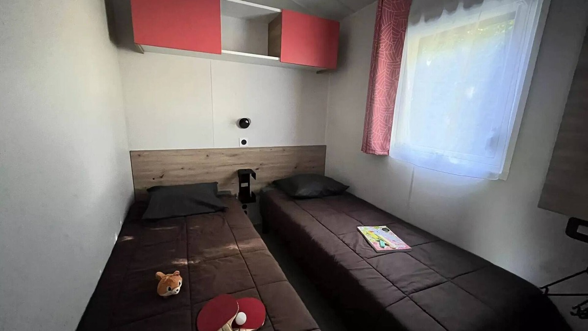 Aubigny-les-Clouzeaux House | Camping Campilo * - 4-Room Premium Cottage for 6 People with Air Conditioning