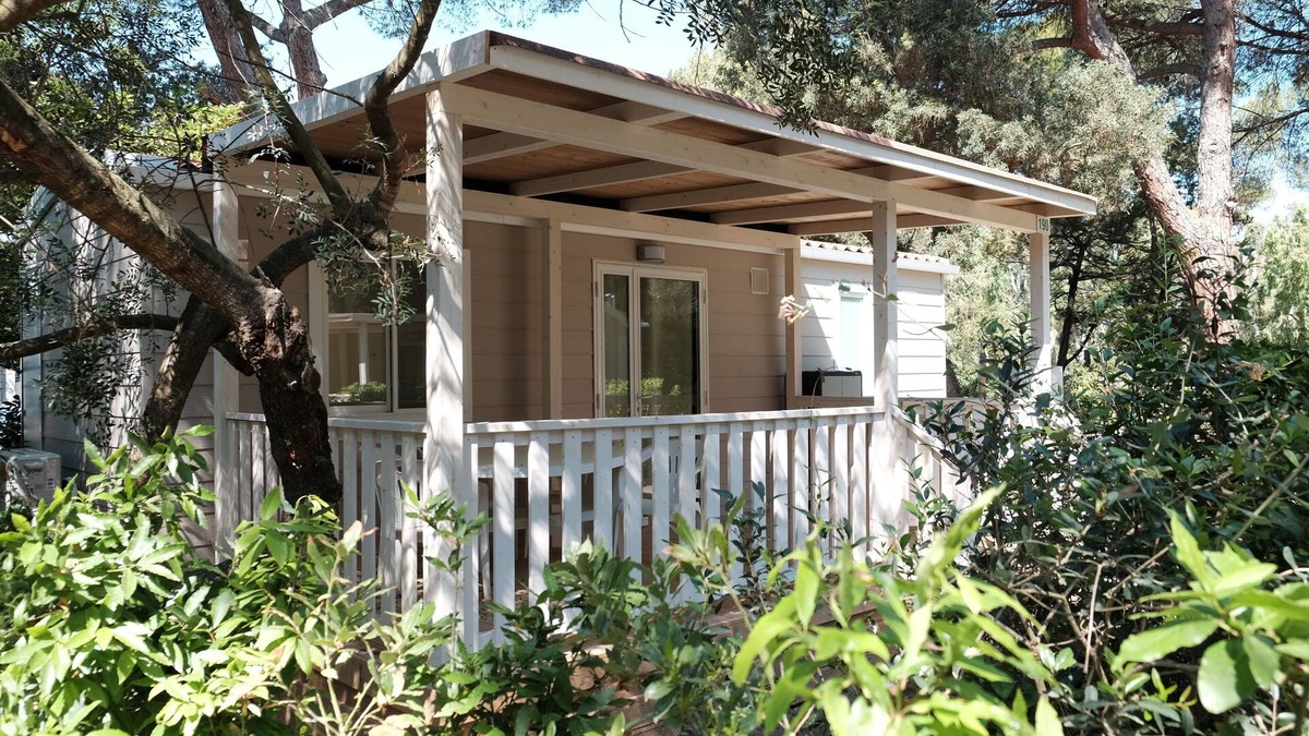 Marina di Bibbona RV Rental | Camping Casa di Caccia