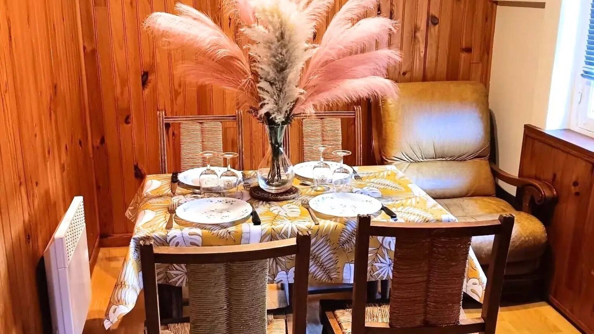 Saint-Honore-les-Bains Apartment | Camping des Bains * - Apartment n°2 - 2 bedrooms 2 to 4 people - 2 pers. included in the tariff