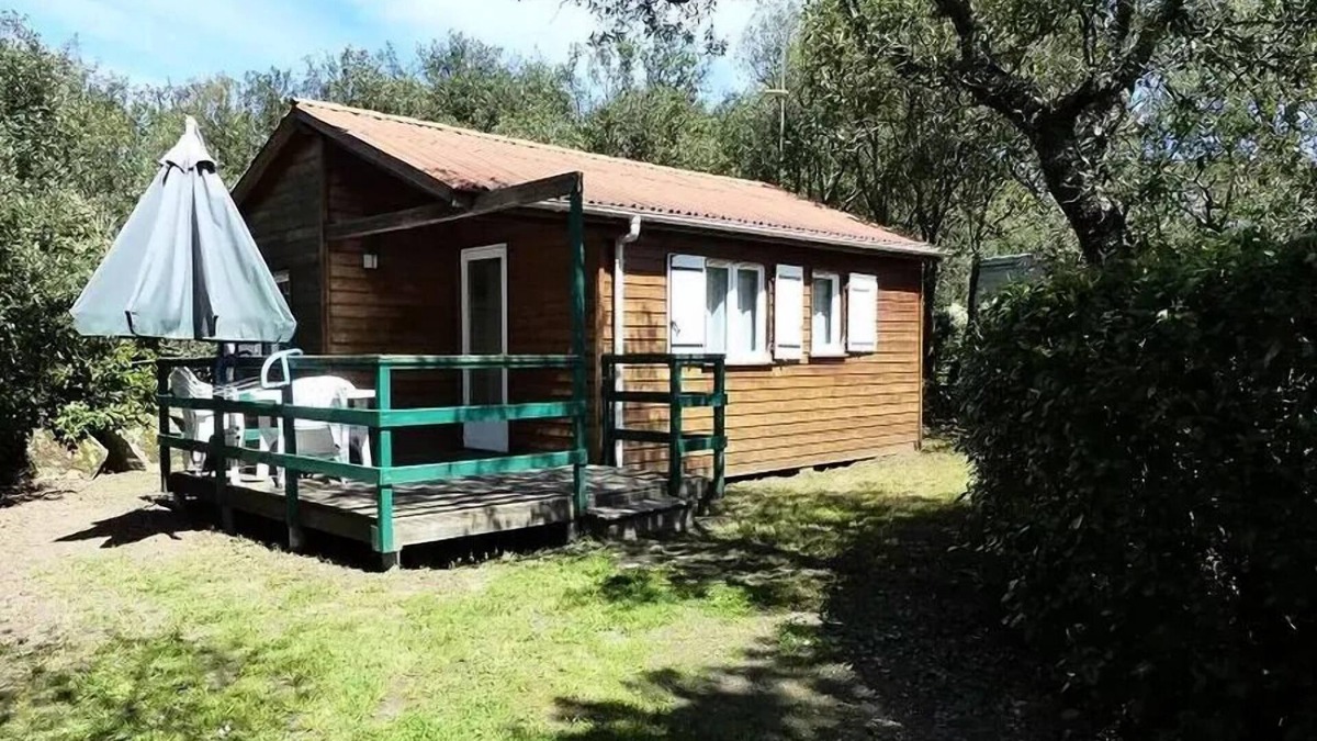 Brousses-et-Villaret Ski Chalet | Camping Flower Le Martinet Rouge * - Chalet 3 Rooms 6 People