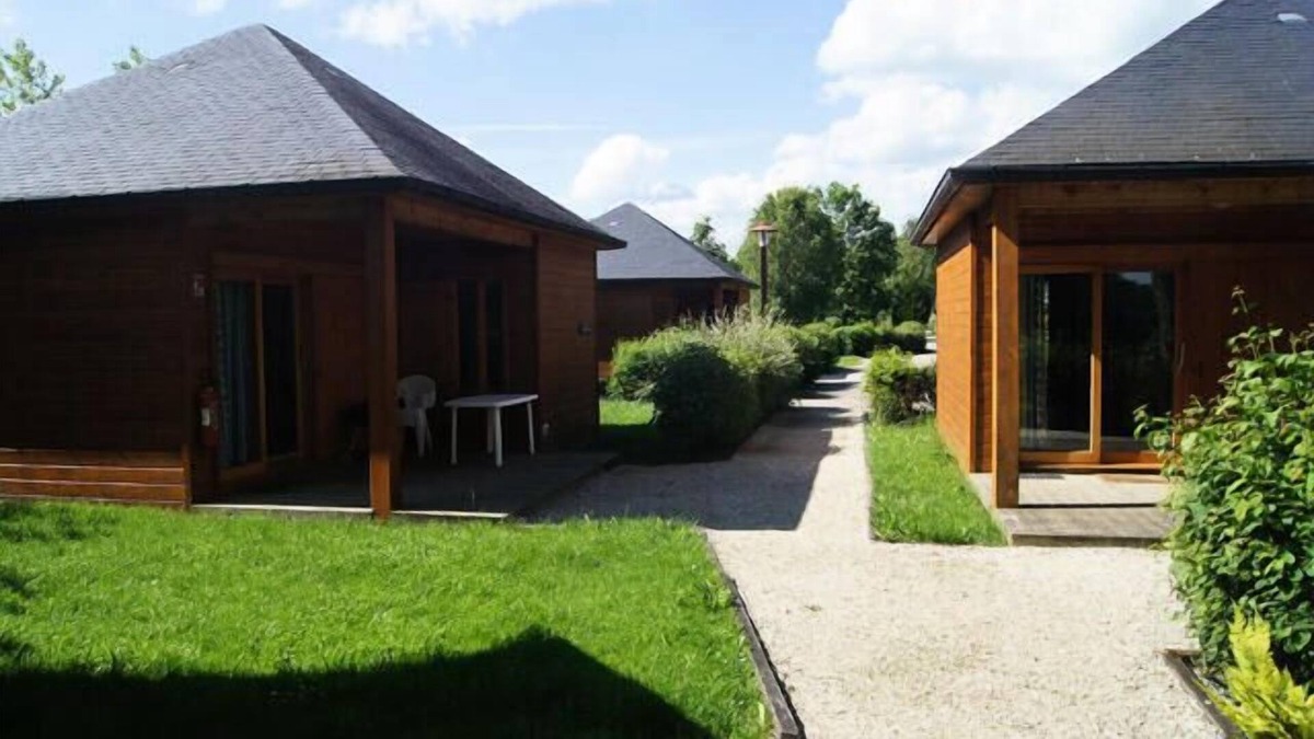Argonne Ardennaise Ski Chalet | Camping Flower la Samaritaine*** - Standard Chalet 3 rooms 4/6 people