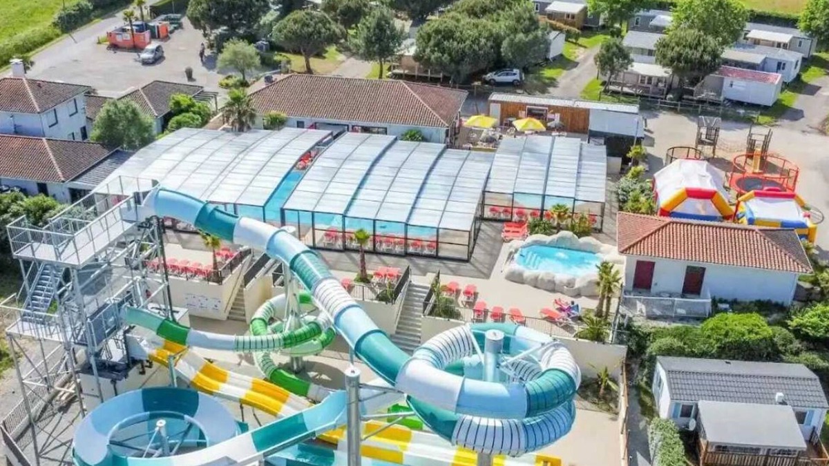 Tharon-Plage House | Camping - Parc aquatique - ccagei0