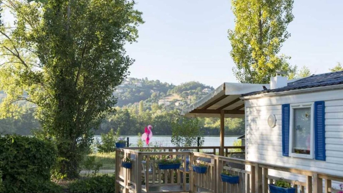 Condrieu House | Camping - Funpass inclus - Piscine - ccaegai