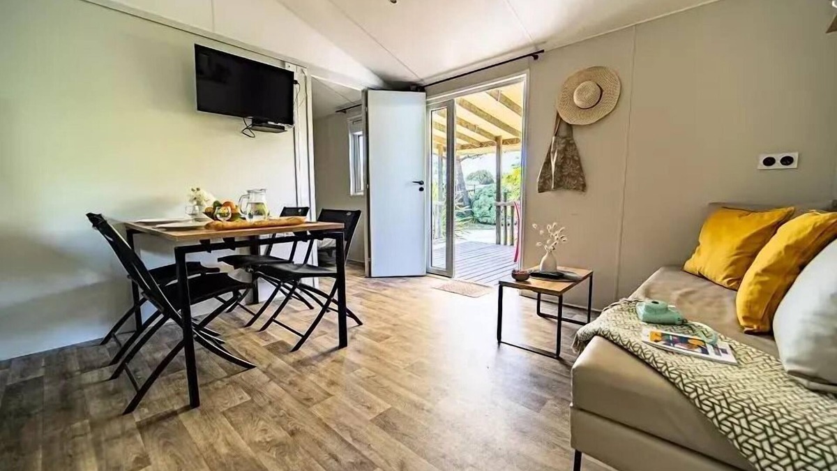 Brem Sur Mer House | Camping L'Océan * - Mobile Home Duo Premium 3 Rooms 4 People Jacuzzi + Air Conditioning + TV