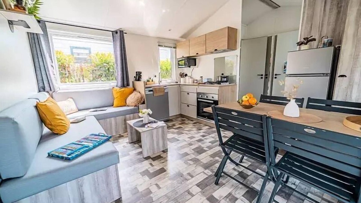 Brem Sur Mer House | Camping L'Océan * - Mobile Home Trio Premium 4 Rooms 6 People Jacuzzi + Air Conditioning + TV