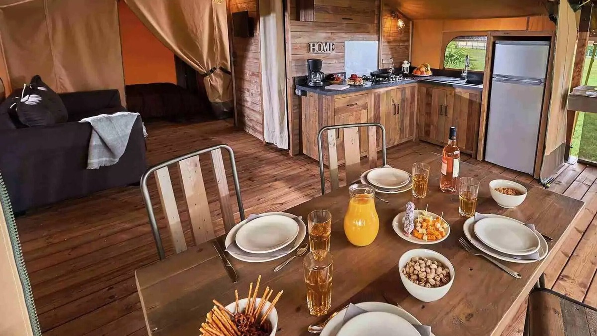 Saint-Leger-de-Fougeret House | Camping LA FOUGERAIE * - Grand Comfort Lodge 7 people