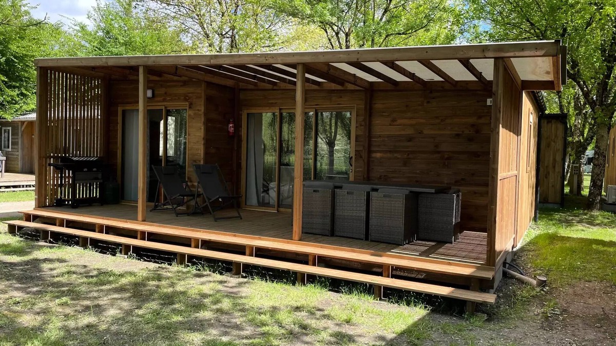 Coulon Ski Chalet | Camping La Venise Verte * - Prestige Chalet 60 m² (3 bedrooms) including covered terrace + Air conditioning + TV + LV + Plancha 7 people