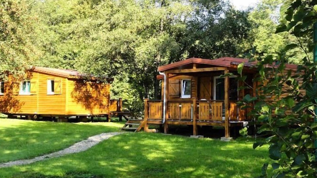Louvemont House | Camping le Buisson * - Comfort Wooden Chalet 3 rooms 4 people