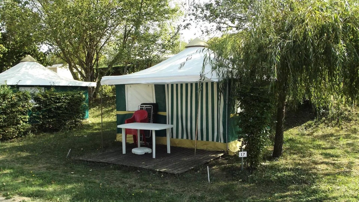 Le Grand Serre House | Camping Le Grand Cerf* - 3 room canvas bungalow for 4 people